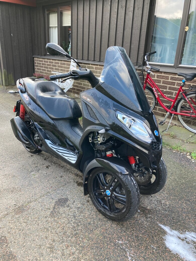 Piaggio MP3 300 HPE 2021