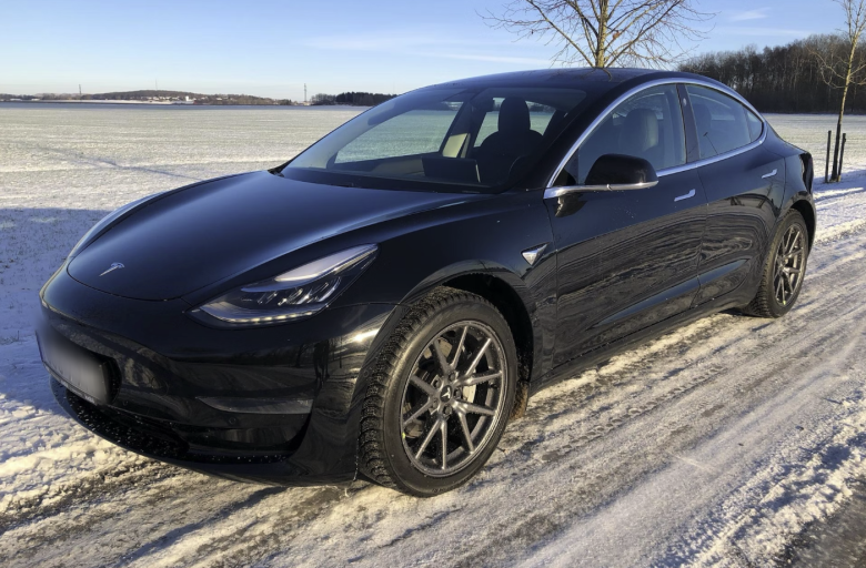 Tesla Model 3 Long Range AWD 2019